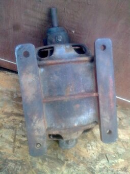 Historický elektromotor 1,1 Kw. - 5