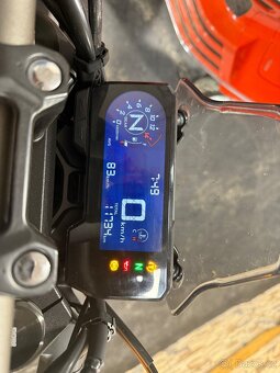 Honda cb650r - 5