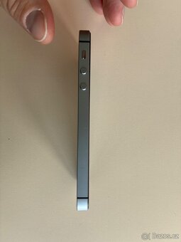 použitý Iphone SE - 5
