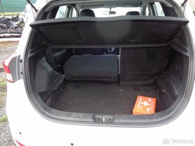 Hyundai ix20 1,4crdi 66kw, Rozprodám na náhradní díly - 5