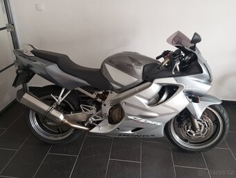 Honda cbr 600f - 5