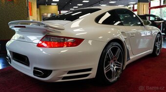 Porsche 911 Turbo (997) Coupé z roku 2007 - 5