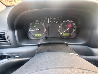 Škoda Octavia 1.9 TDi 74 kW Tour ČR. Rok 2010 - 5