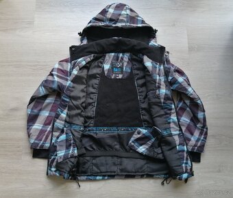 TRI BUNDY VE VELIKOSTI CCA  128 - 134 - 5