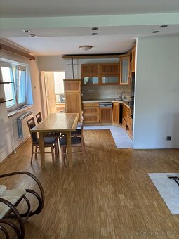 RD Poličná, 2 byty, garáž+krytý bazén, zahrada - 5