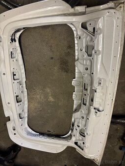 Zadní dveře BMW X7 - 5