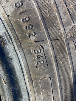 Zimní 225/75r16C DOT 2021 5mm - 5