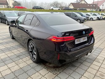 BMW i5 M60 xDrive - 5