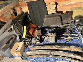 levné náhradní díly z Octavia 1.9 tdi 66,81 Kw 1.8 92 kw - 5