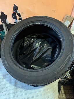 235/50R19V - 5