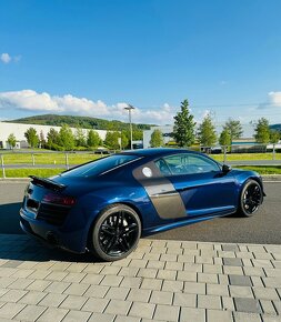 Audi R8 5.2 V10+ 404 kw - 5