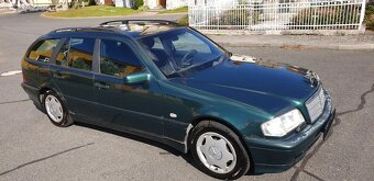 Mercedes-Benz Třídy C C 240T - 5