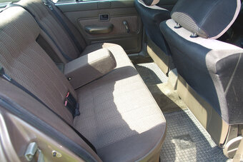 Prodám BMW E28 520i - 5