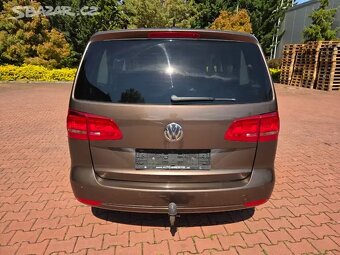 Touran 2.0TDI 130kW DSG,Highline,webasto,tažné,kamera,xenon - 5