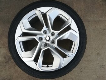 Prodám novou orig. alu letní sadu 19" Škoda Octavia IV - 5