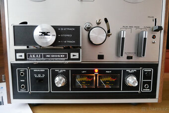 AKAI X-201D - 5