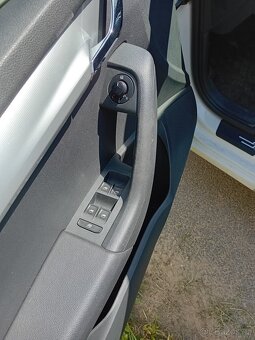 Škoda octavia 1.6 TDI 4X4 COMBI - 5