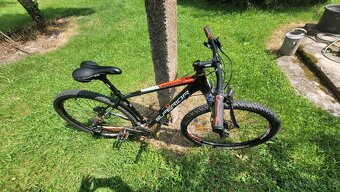 Horské kolo Superior xc809. Kola jsou 29, velikost rámu L. - 5