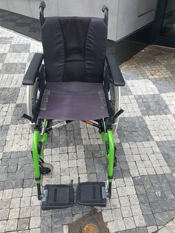 invalidní vozík Invacare, skládací - 5