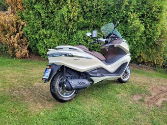 Piaggio X10 125 - 5