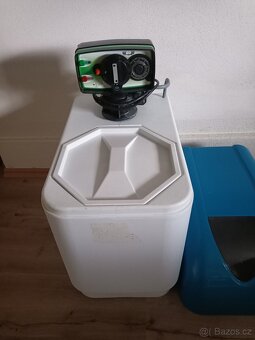 Funkční automatický změkčovač (úpravna) vody Aquina kabinet - 5