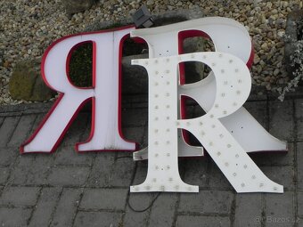 Svítící písmeno R - 5