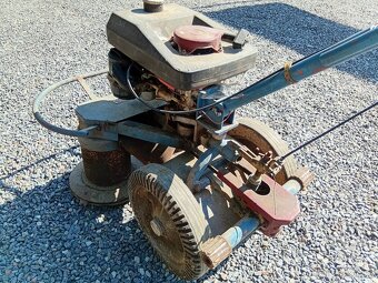 Prodám bubnovou sekačku Vari - 5