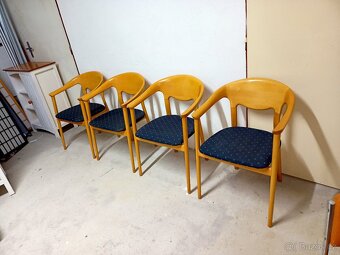 Prodám 4 x hezké čalouněné židle - křesílka z masivu. - 5