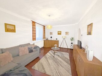 Prodej samostatně stojícího rodinného domu s rozlehlým pozem - 5
