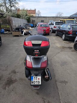 Aprilia Atlantik 500 - 5