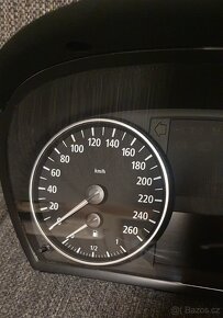 Budíky(počítadlo) BMW E90 330I - 5