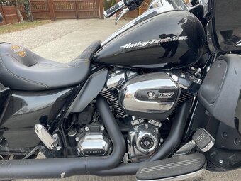 Harley Davidson Road Glide - 5