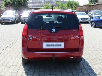 Peugeot 5008 2.0HDi , 120 kW nafta, 2011 - 5