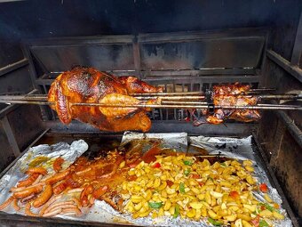 Pronájem grillu na prase, kýtu, krůtu, prasetoč... - 5