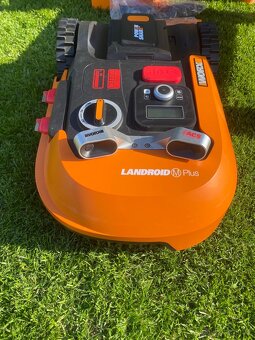 Robotická sekačka Worx Landroid m500 plus wr165E - 5