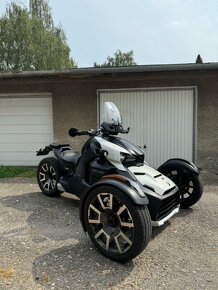 CAN-AM RYKER 900 - 5
