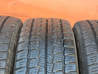 Zimní Hankok 195/70/15C + disky - 5