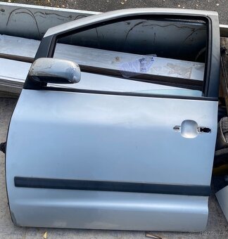 Náhradní díly z vozu Seat Alhambra 2.0TDI 103kw Levně - 5