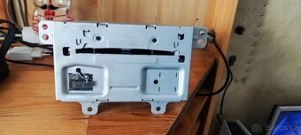 Prodam originalni radio na opel astra j - 5