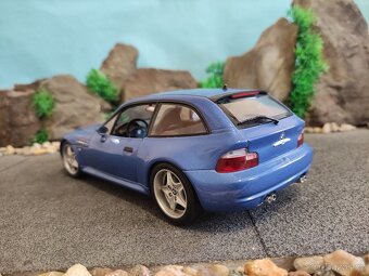prodám model 1:18 BMW Z3 M coupe - 5