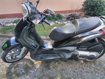 Piaggio - 5