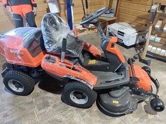 Rider Husqvarna R 216T AWD - 5