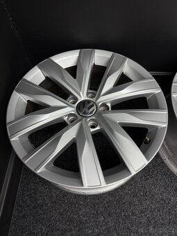Alu VW 5x112 17” 3G8601025 - 5