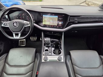 VW Touareg TDi R-Line BLACK STYLE VZDUCH VIRTUAL TAŽNÉ - 5