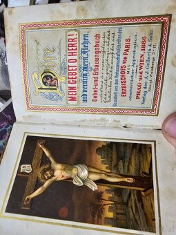 10 ks starožitných církevních- modlitebních knížek - 5