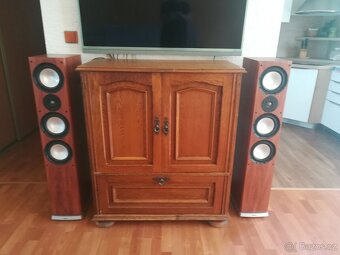 Prodám Rustikální komodu - Spěchá - 5