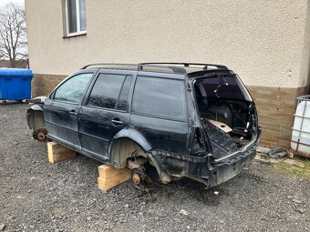 Zbytek dílu Vw Bora combi - 5