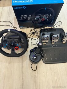 Volant Logitech G29 + řadicí páka - 5