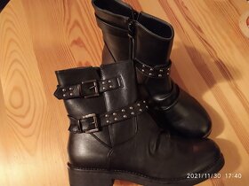 Krásné černé kotníčkové boty, úplně nové - 5