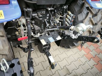 Traktor LOVOL M254 s kabinou - 5